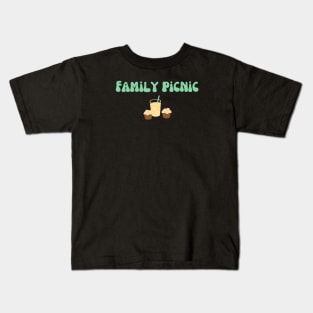 Family picnic, green text with cupcakes and lemonade Kids T-Shirt